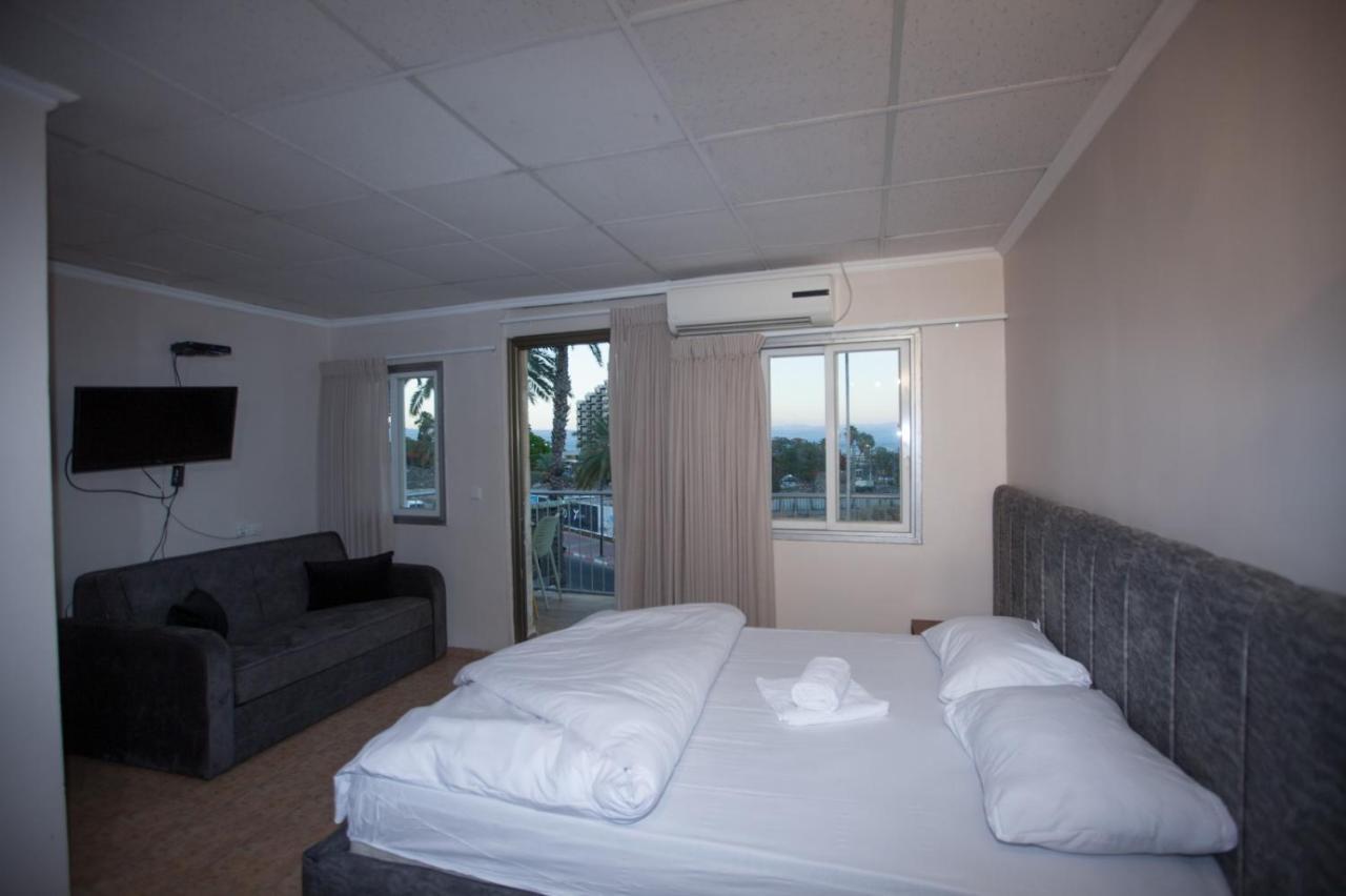 Puy Ahuzat Haosher Hotel Tiberiade Esterno foto