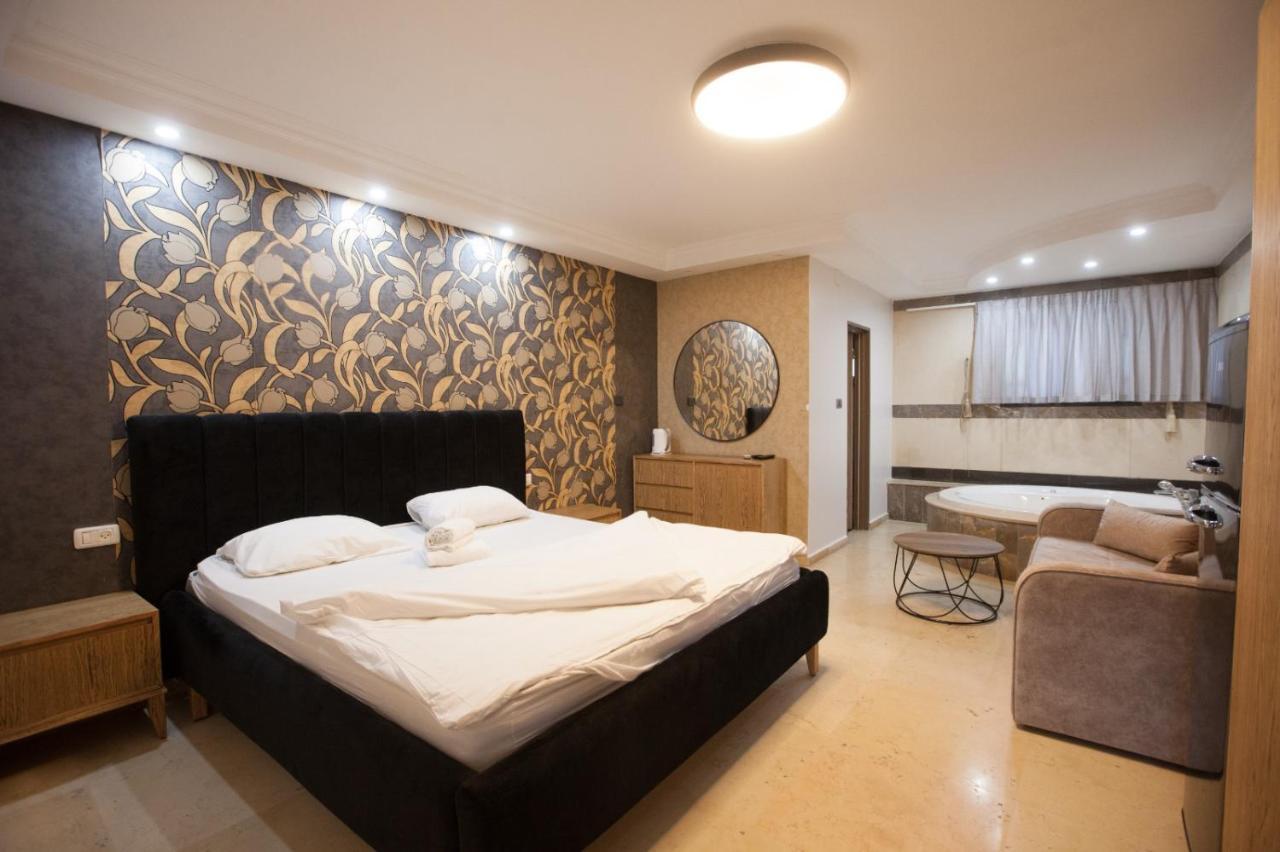 Puy Ahuzat Haosher Hotel Tiberiade Esterno foto
