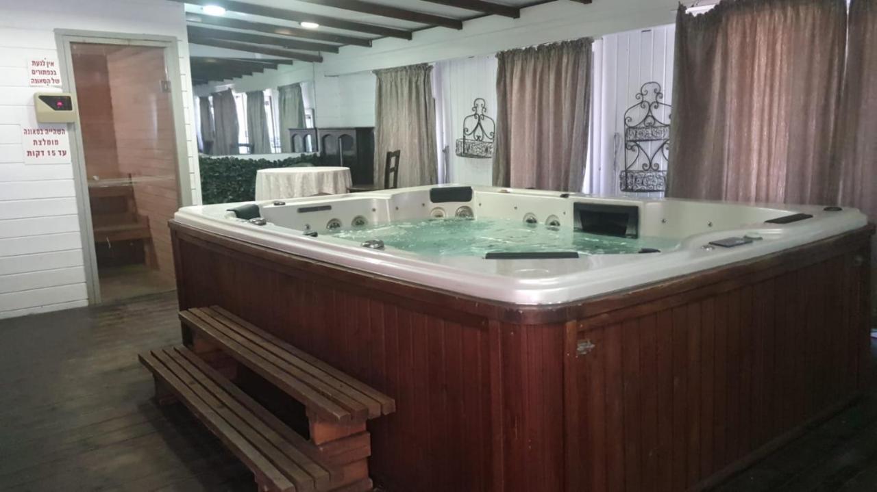 Puy Ahuzat Haosher Hotel Tiberiade Esterno foto