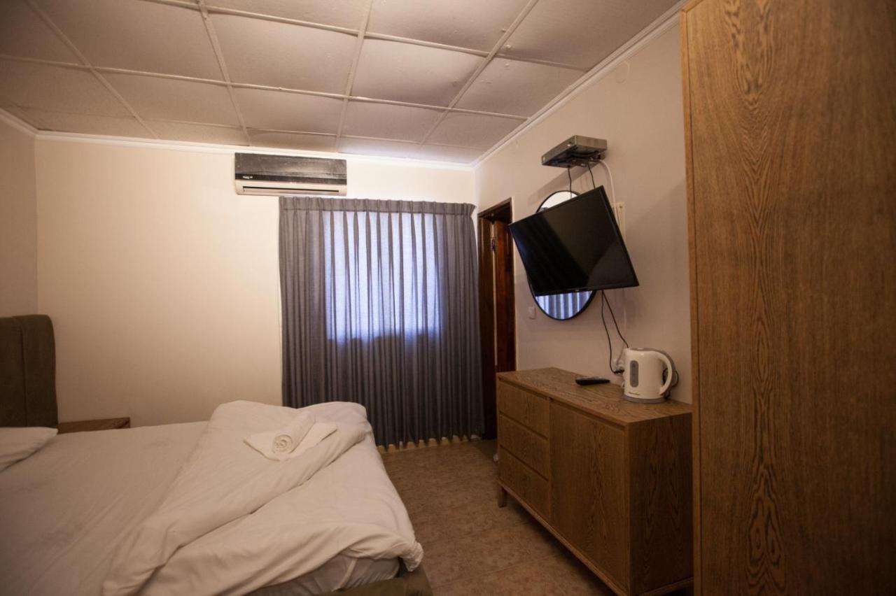 Puy Ahuzat Haosher Hotel Tiberiade Esterno foto