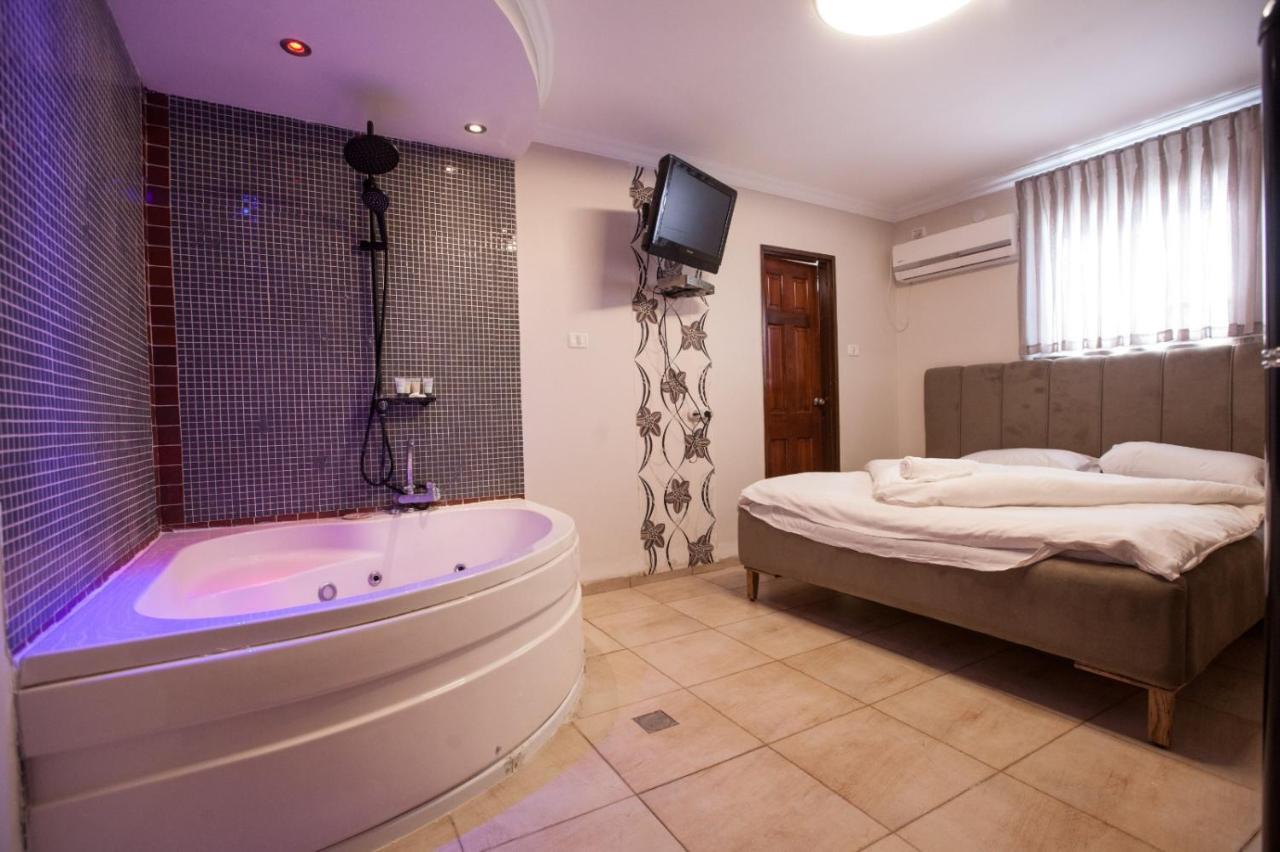 Puy Ahuzat Haosher Hotel Tiberiade Esterno foto
