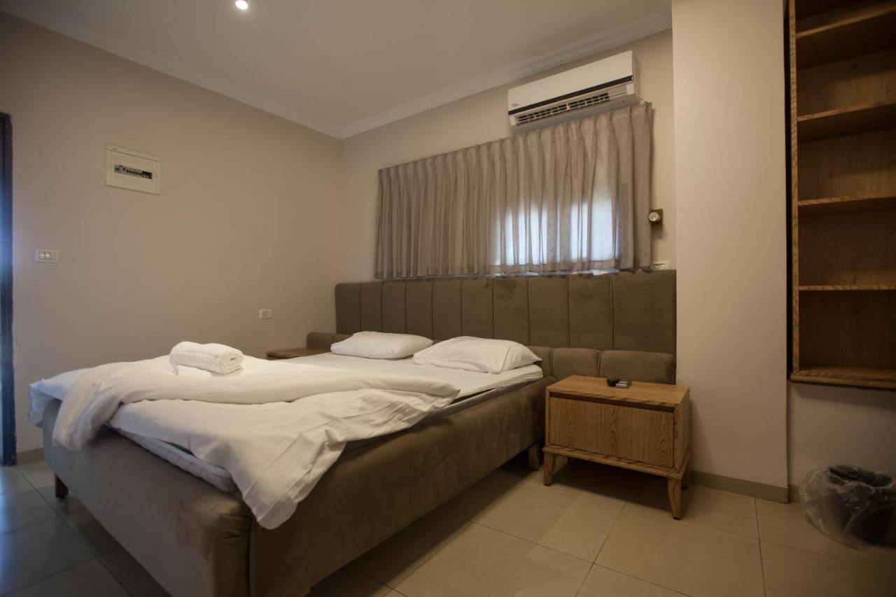 Puy Ahuzat Haosher Hotel Tiberiade Esterno foto